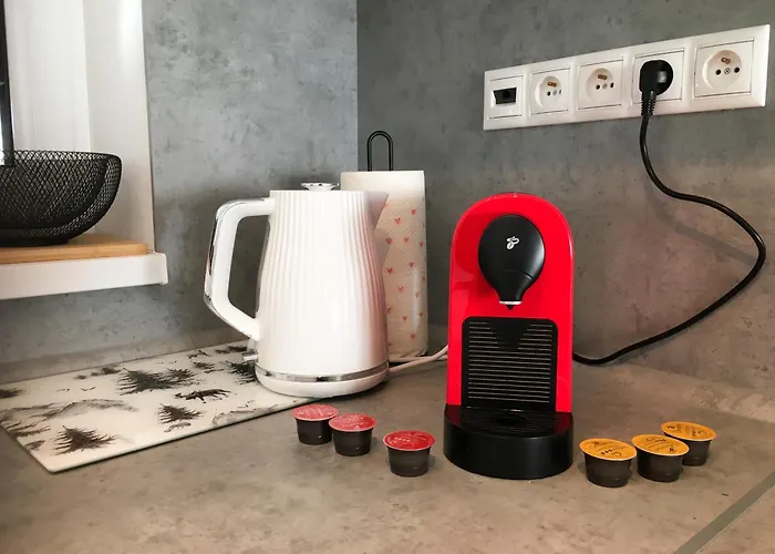 Вилла The Red Door